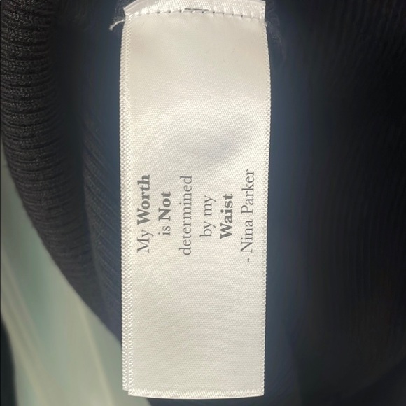 Nina Parker Black Fitted Long Sleeve Blouse - Picture 4 of 5